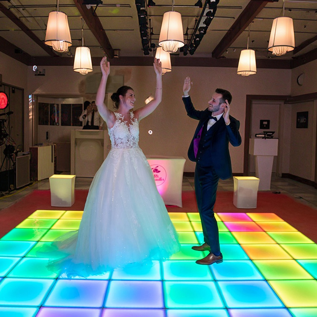 Frosted Magnet Design RGB LED Dance Floor for Wedding Parties and Nightclubs PVC Body Projection Lights