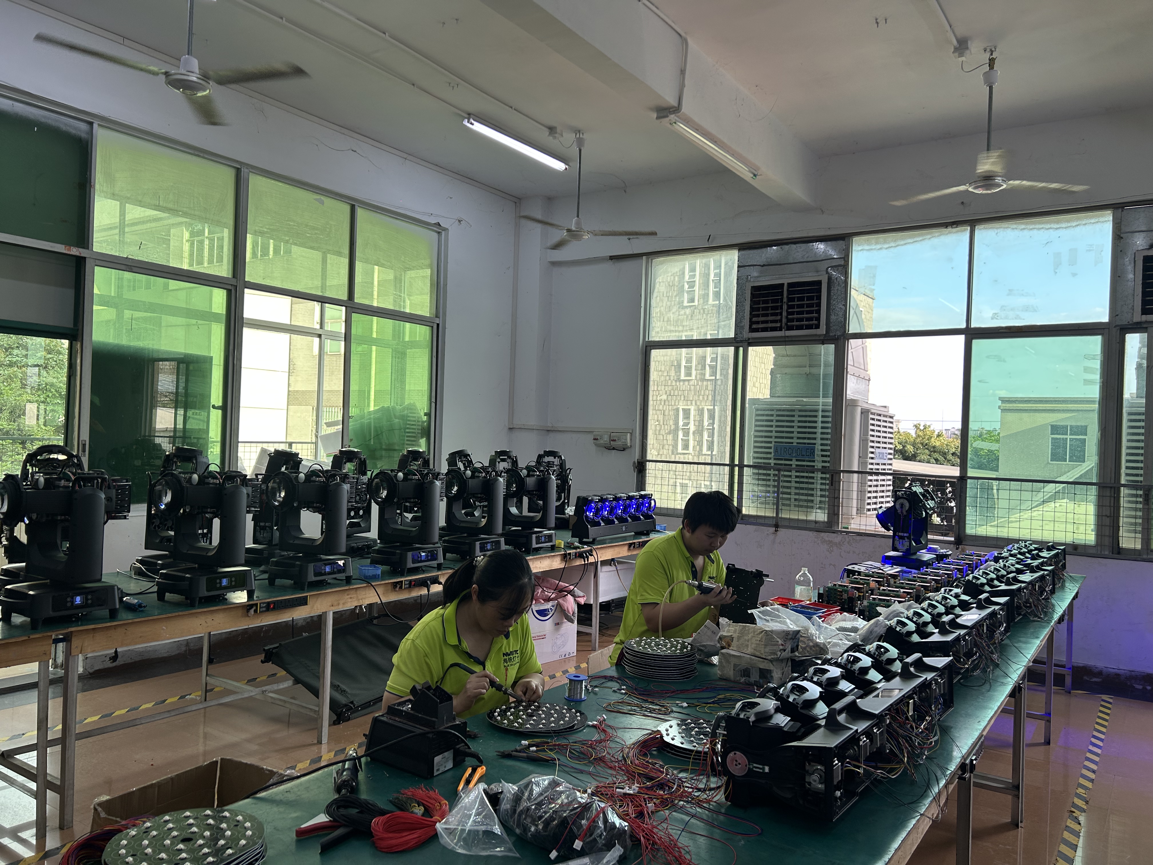stage lighting equipment assembly process