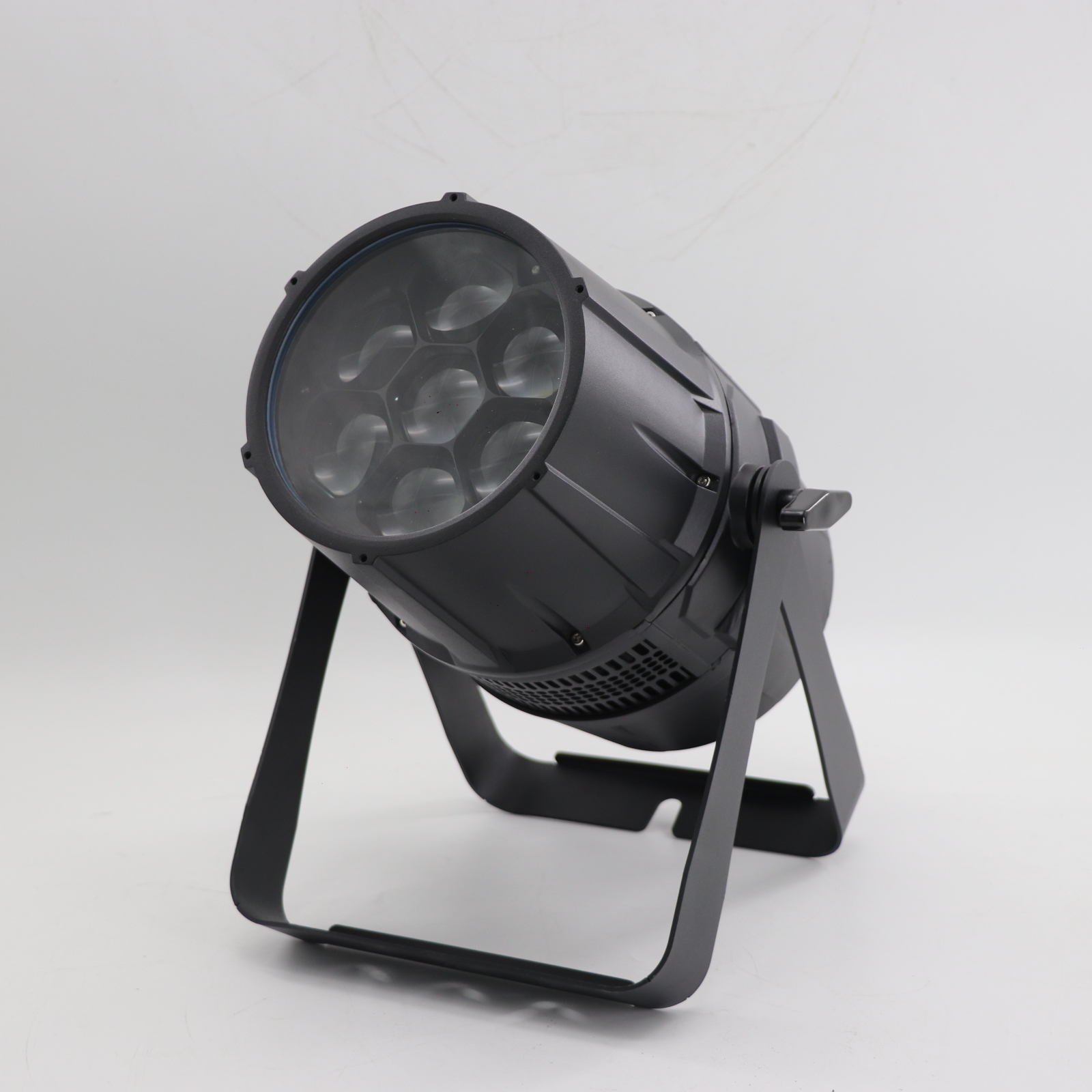 New Arrival Waterproof Stage LED Lighting ZOOM 7pcs 40W Par Can Light for Outdoor Concert Lighting