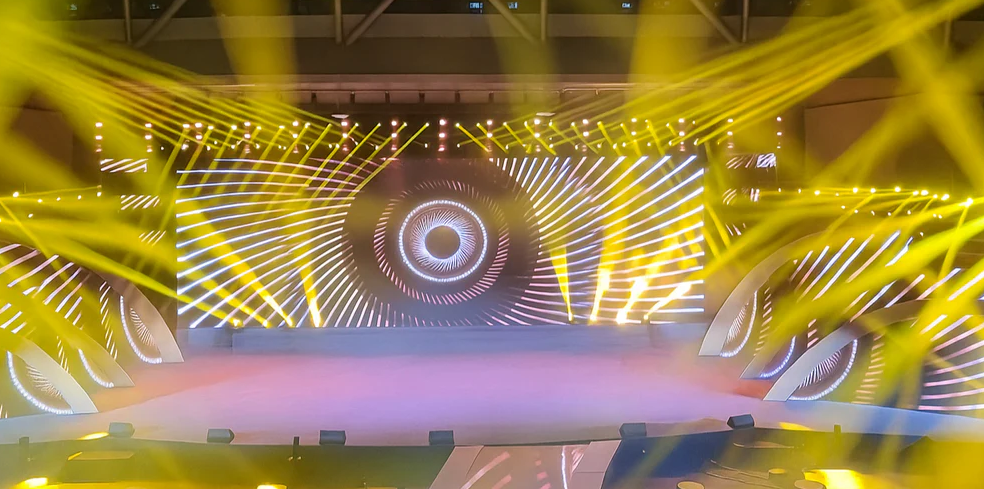 Big Impact for Small Stages: Creative Lighting Ideas for Tight Spaces