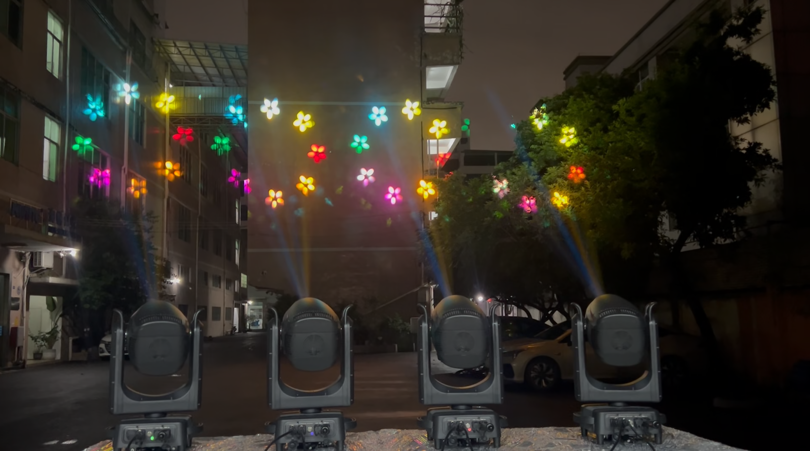 Night Performance Test: Blue Sea Lighting Showcases Outdoor Waterproof 420W CMY+CTO Beam Moving Head Light with Powerful Outdoor Lighting Effects