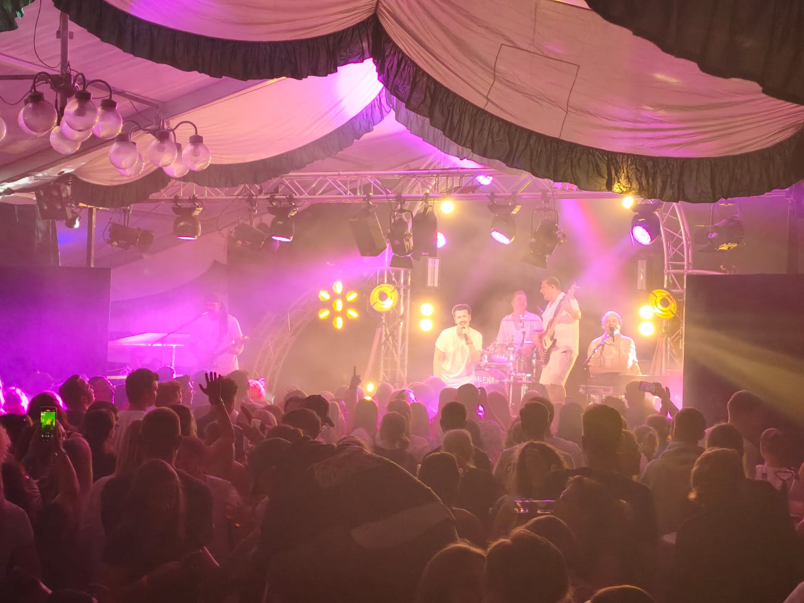 German Customer Praises Outdoor Waterproof Audience Light After Creating Stunning Stage Effects