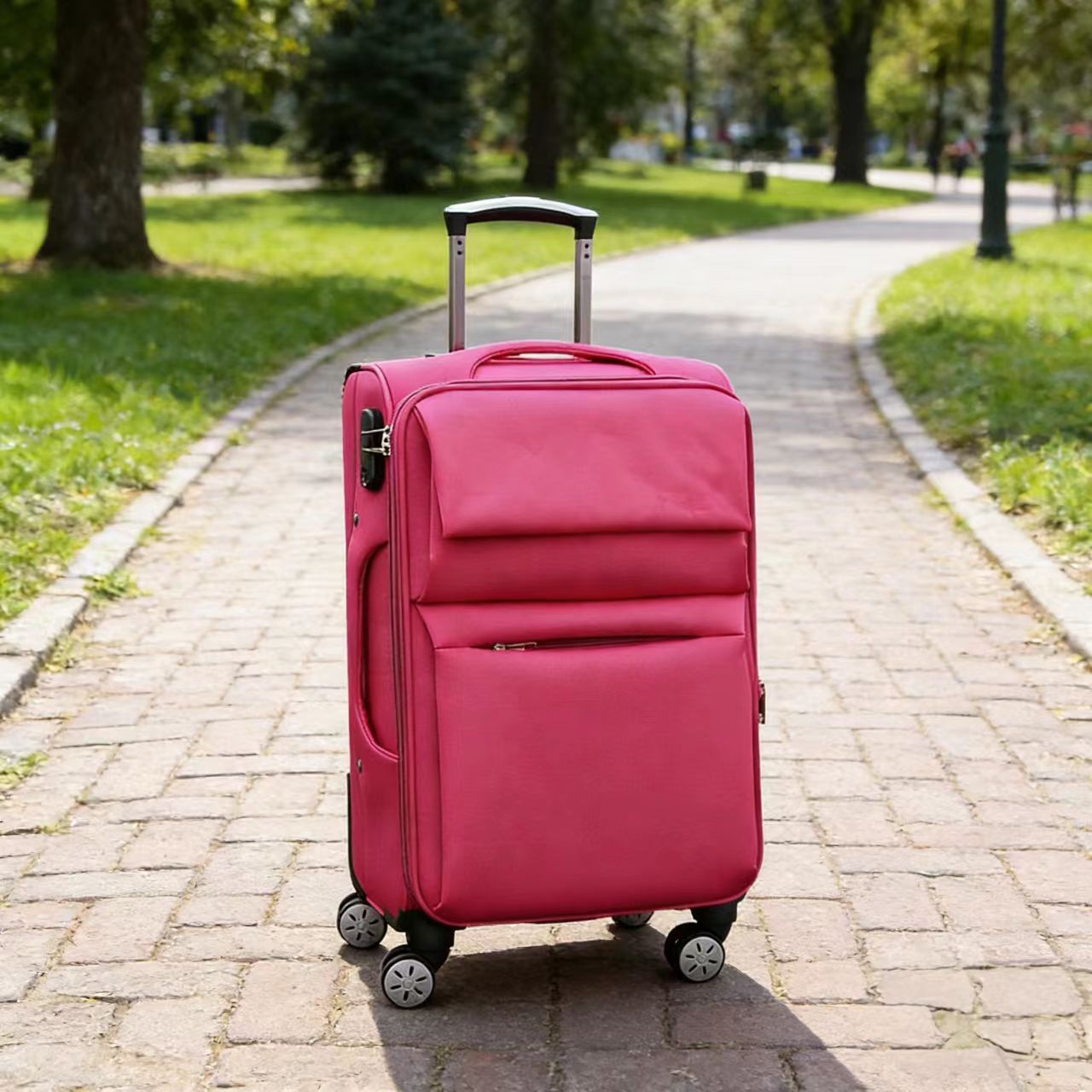 Large Capacity Travel Case Fabric Expandable Softside Luggage