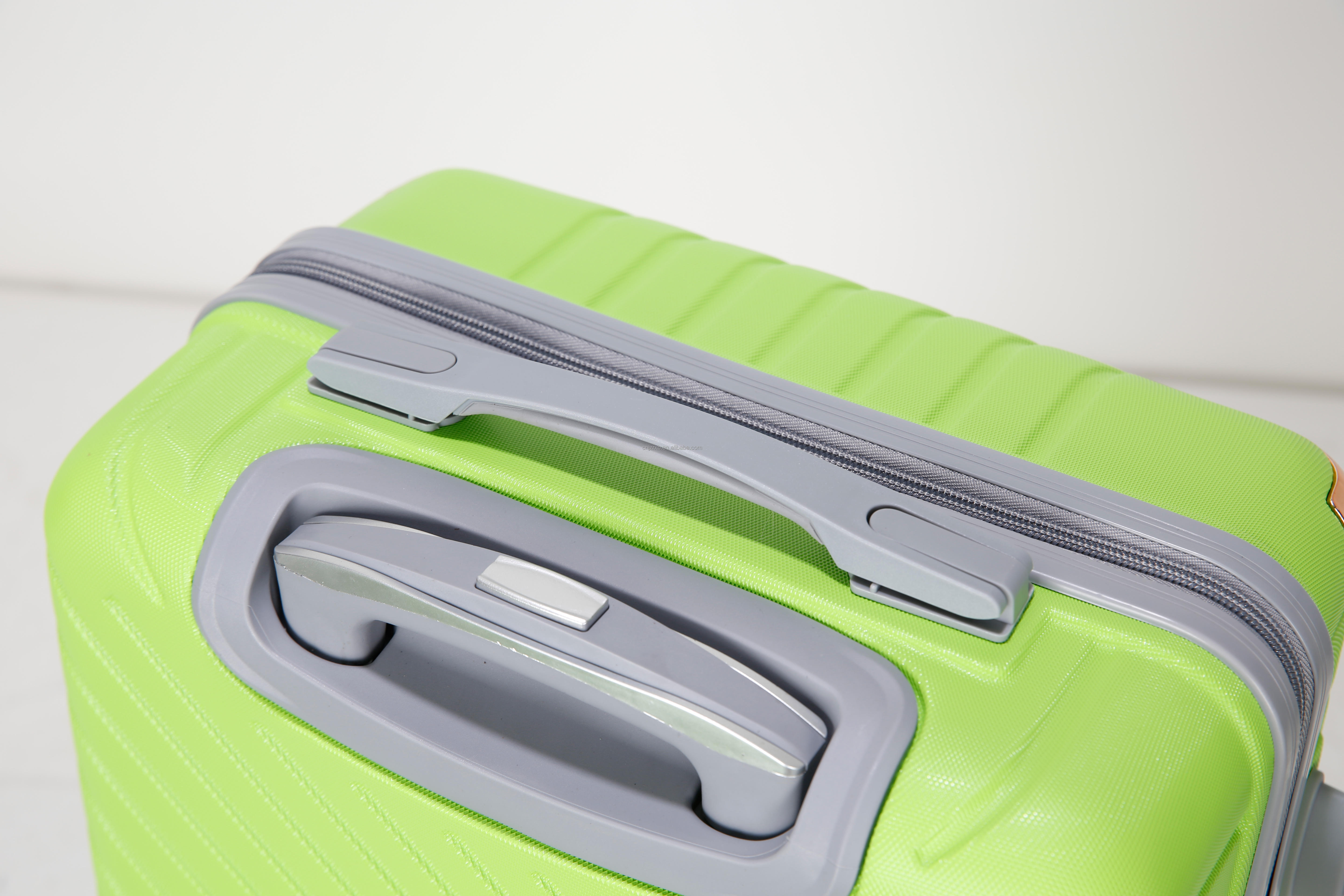 3-piece Lightweight Expandable Hard Shell Travel Luggage set