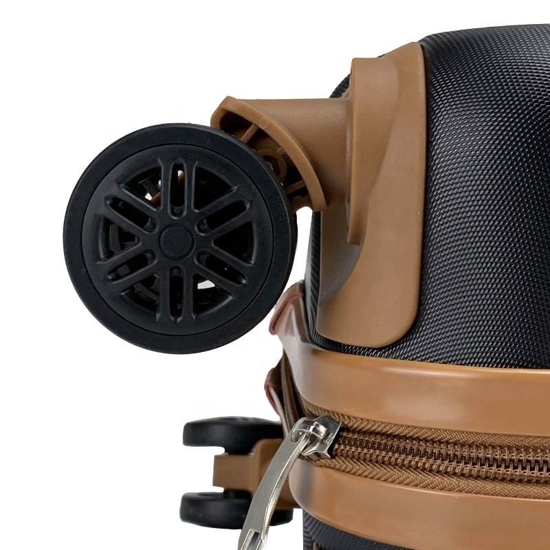 hard shell luggage set with double spinner wheels