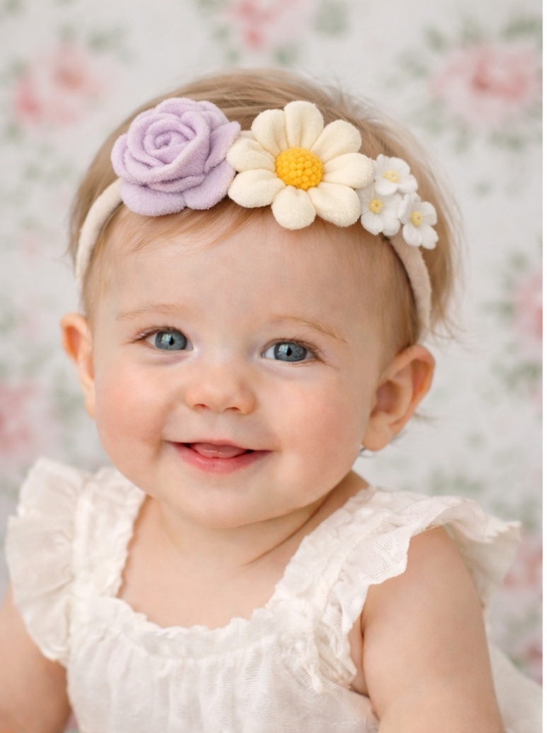 Faixa Floral Delicada para Bebê – Rosa, Margarida e Flor de Cerejeira