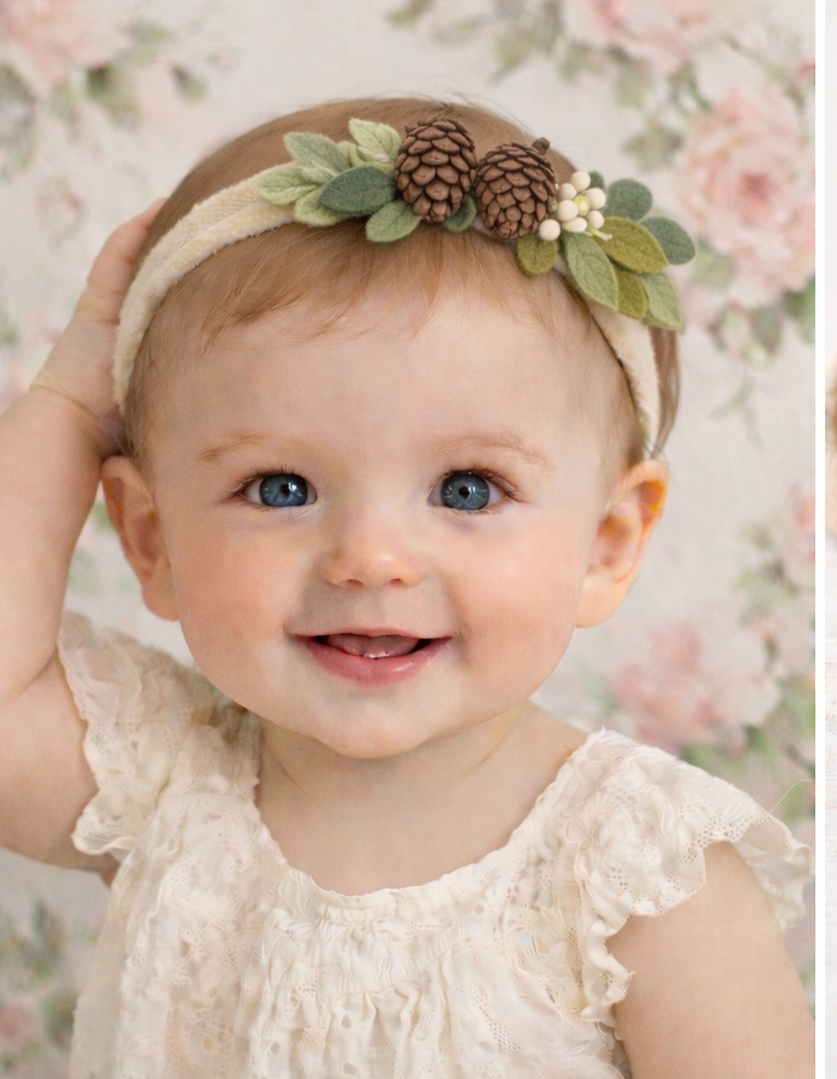Bandeau bébé avec fleurs de rose et bleuets