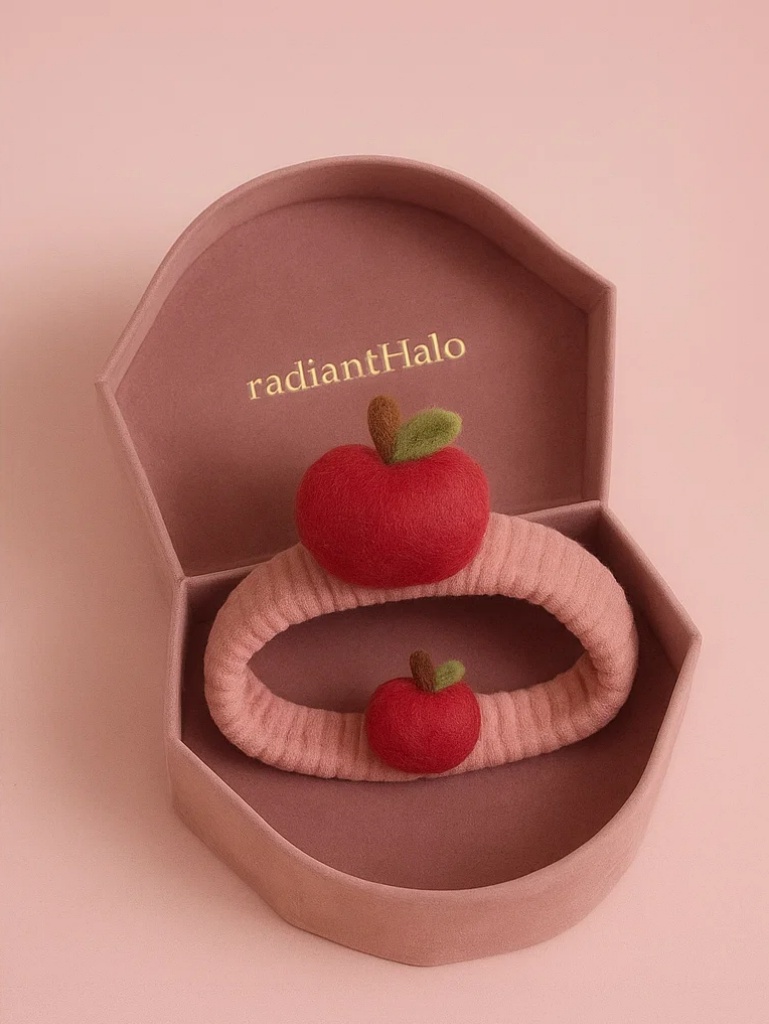 Baby Headband with Apple Plush – Cute and Playful Baby Girl Accessory