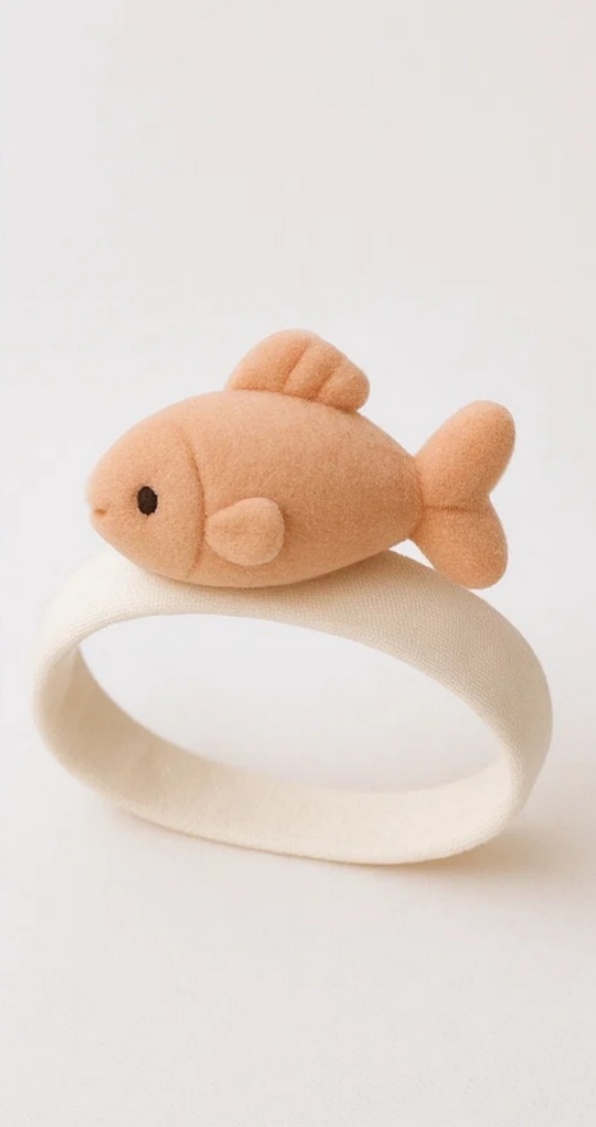 Baby-Stirnband mit abnehmbarer Verzierung – niedlicher brauner Fisch für Fotoshootings