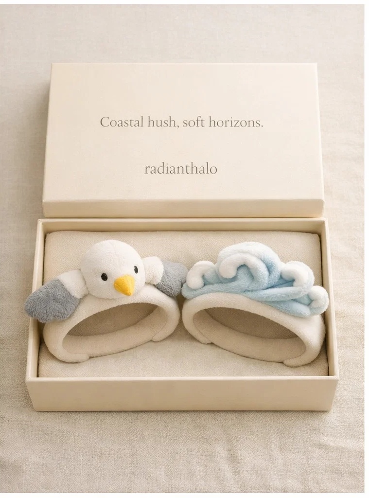 Ensemble de bandeaux bébé mouette et vagues en peluche amovibles pour boutiques cadeaux, shootings photo et collections bord de mer