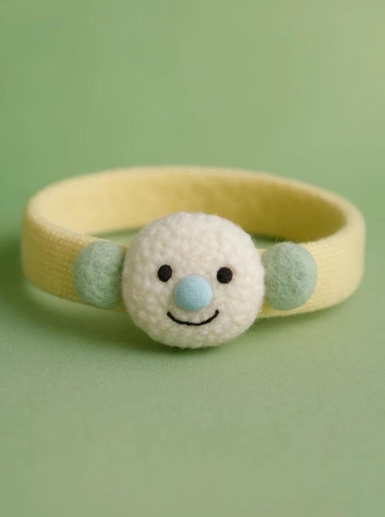 Cheerful Baby Headband with Bear Face for Daily Use