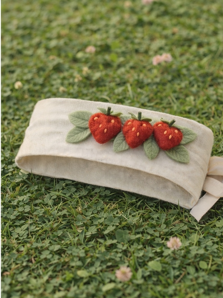 Pastel Berry Felt Baby Headband – Gentle Tones for Spring and Summer Photoshoots