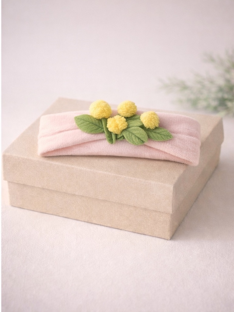 Yellow Pom-Pom Baby Headband – Playful, Eye-Catching, and Gift-Ready