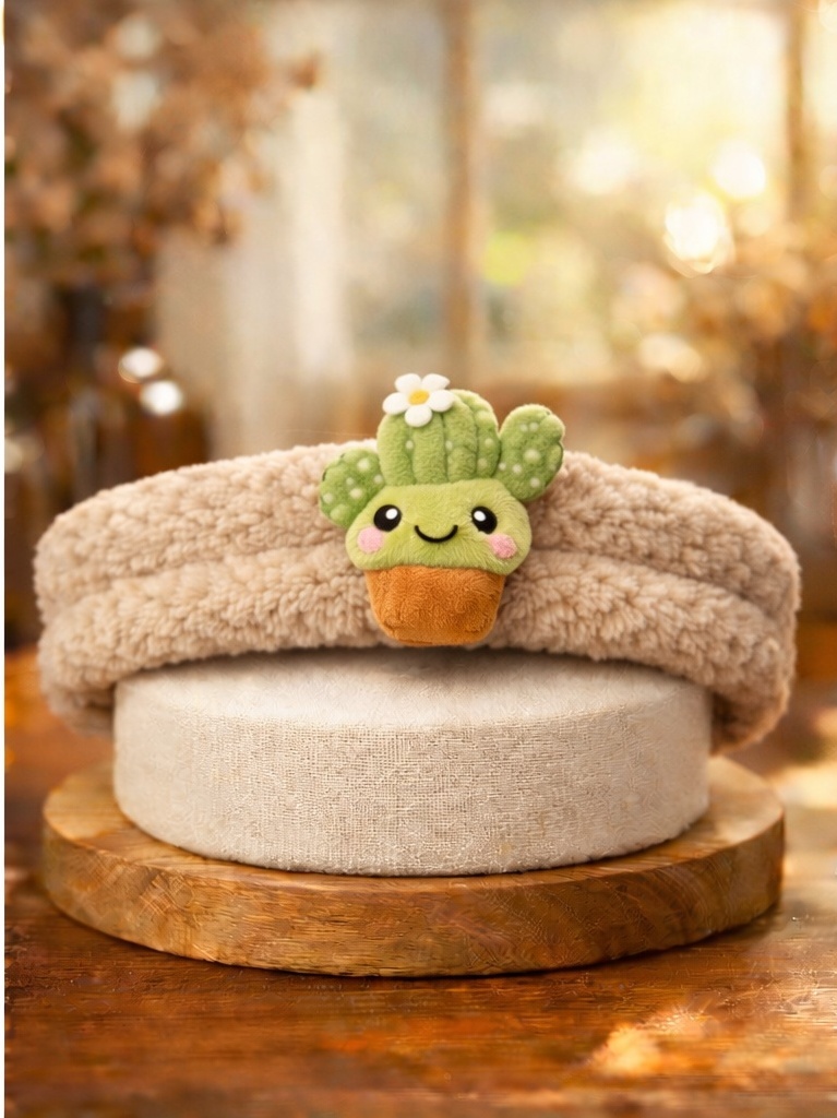 Plyšová dětská čelenka s listovým motivem
