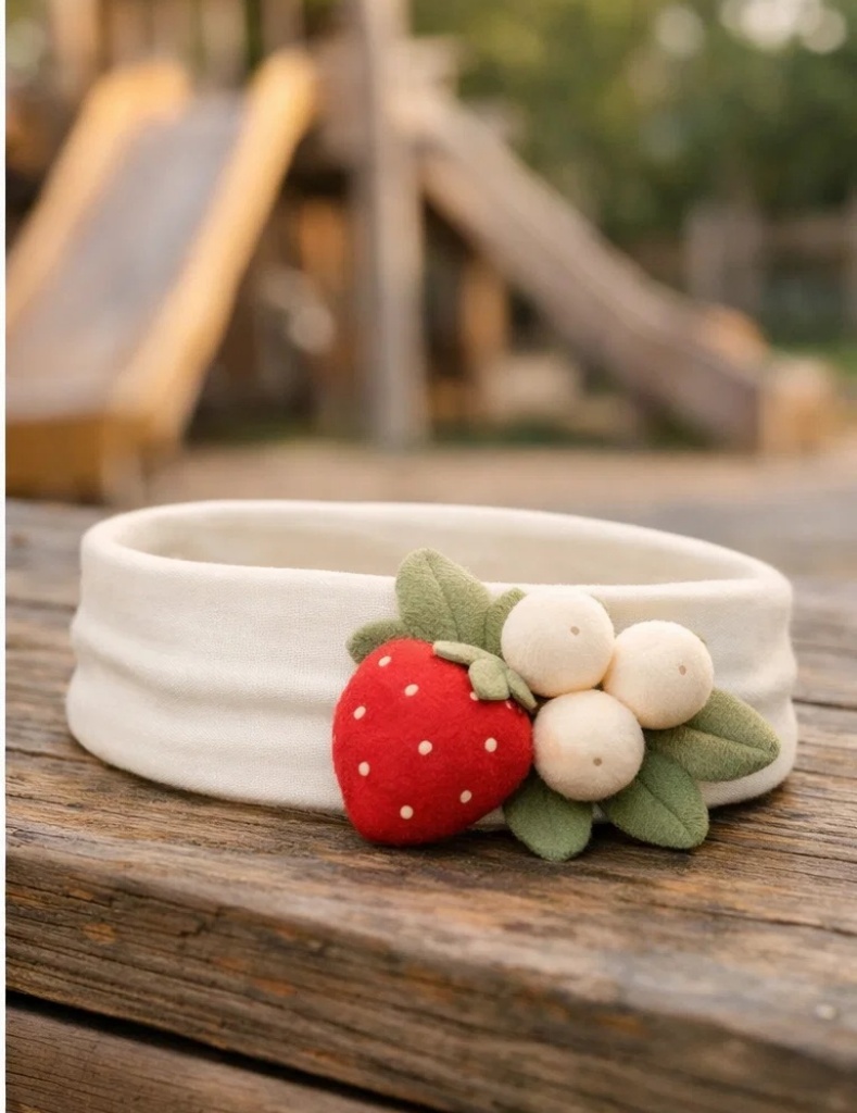 Bandeau bébé fraise – Idéal pour les coffrets cadeaux et les boutiques pour enfants B2B