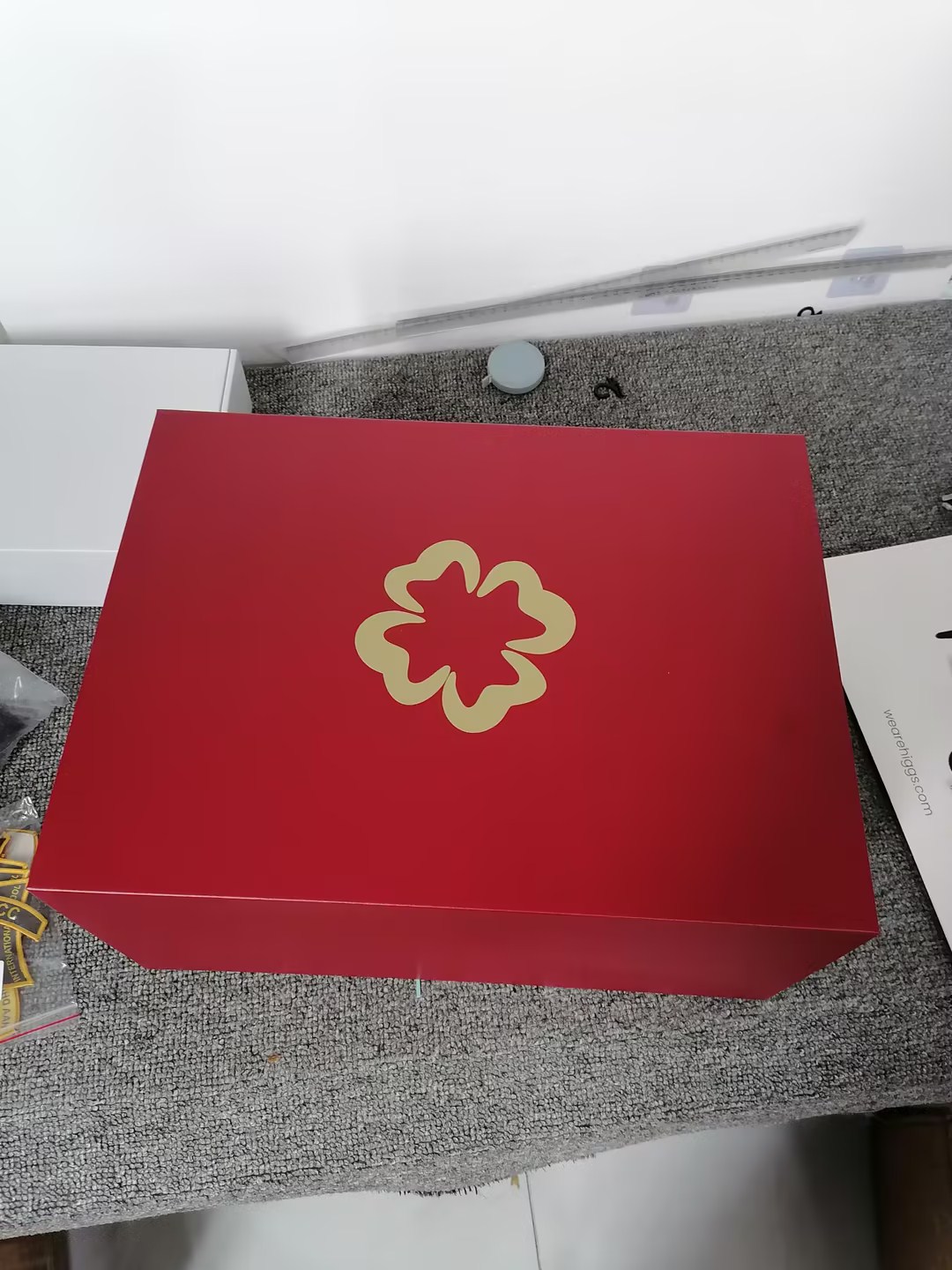 Red Luxury Custom Perfume Fragrance Bottles Packing Foldable Magnetic Cardboard Closure Flat Rigid Perfume Paper box