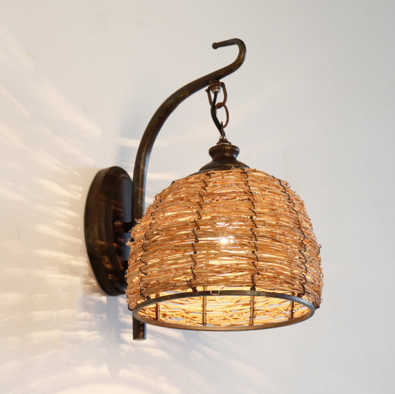 Vintage Rattan Wall Lamp – Handwoven Sconce Light for Hotels, Restaurants, B&Bs & Commercial Spaces