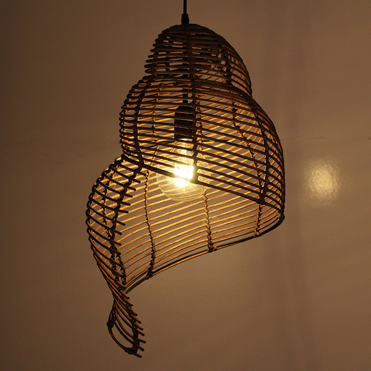 Handmade Rattan Pendant Light – Leaf Shaped Natural Woven Hanging Lamp for Dining Room & Café