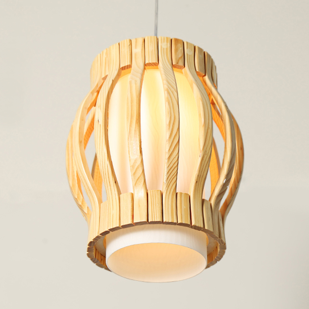 Wavy Rattan Pendant Light