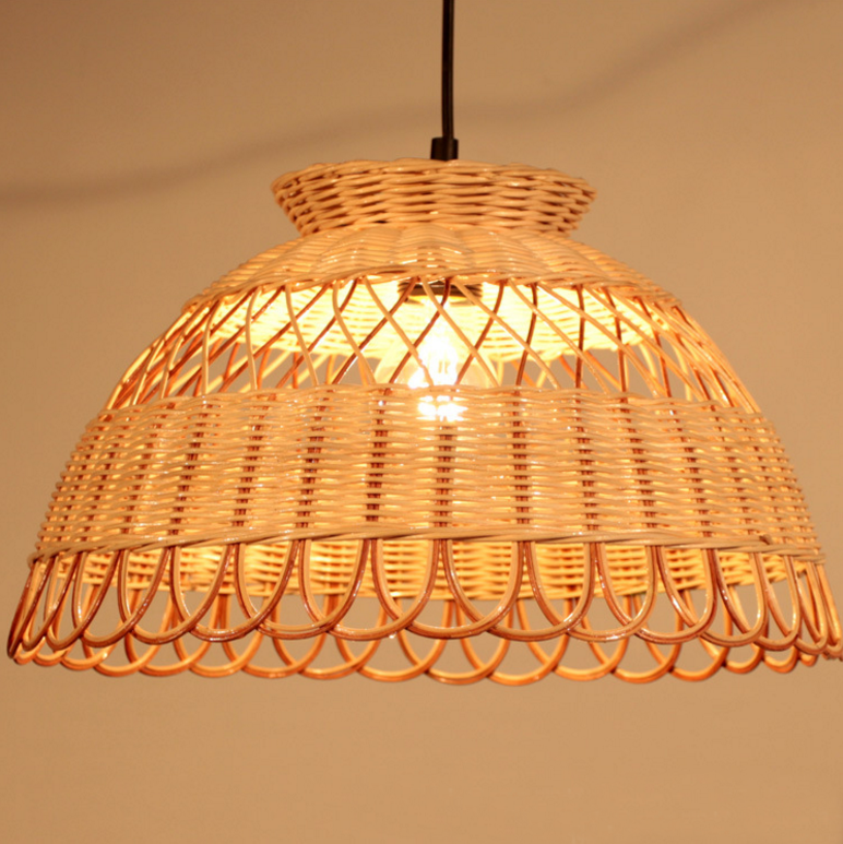 Natural Rattan Woven Pendant Light – Handmade Scalloped Hanging Lamp for Commercial & Dining Spaces
