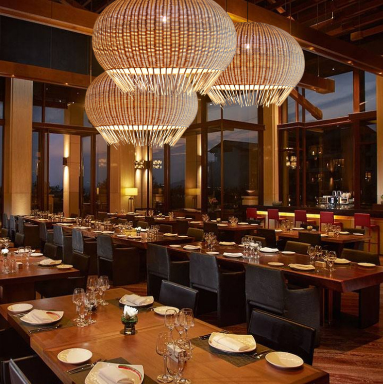 Natural Rattan Woven Pendant Light – Handcrafted Ceiling Lamp for Restaurants, Cafes, Hotels