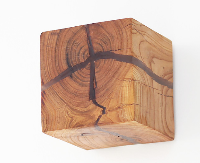 Touch Control Wooden Ambient Light with Wireless Charging – Cube LED Night Lamp