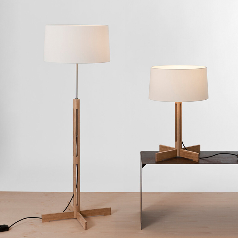 Modern Wooden Table Lamp with Slatted Shade – Decorative Mushroom Design