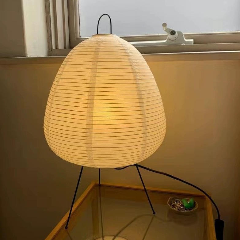 Reading table lamp