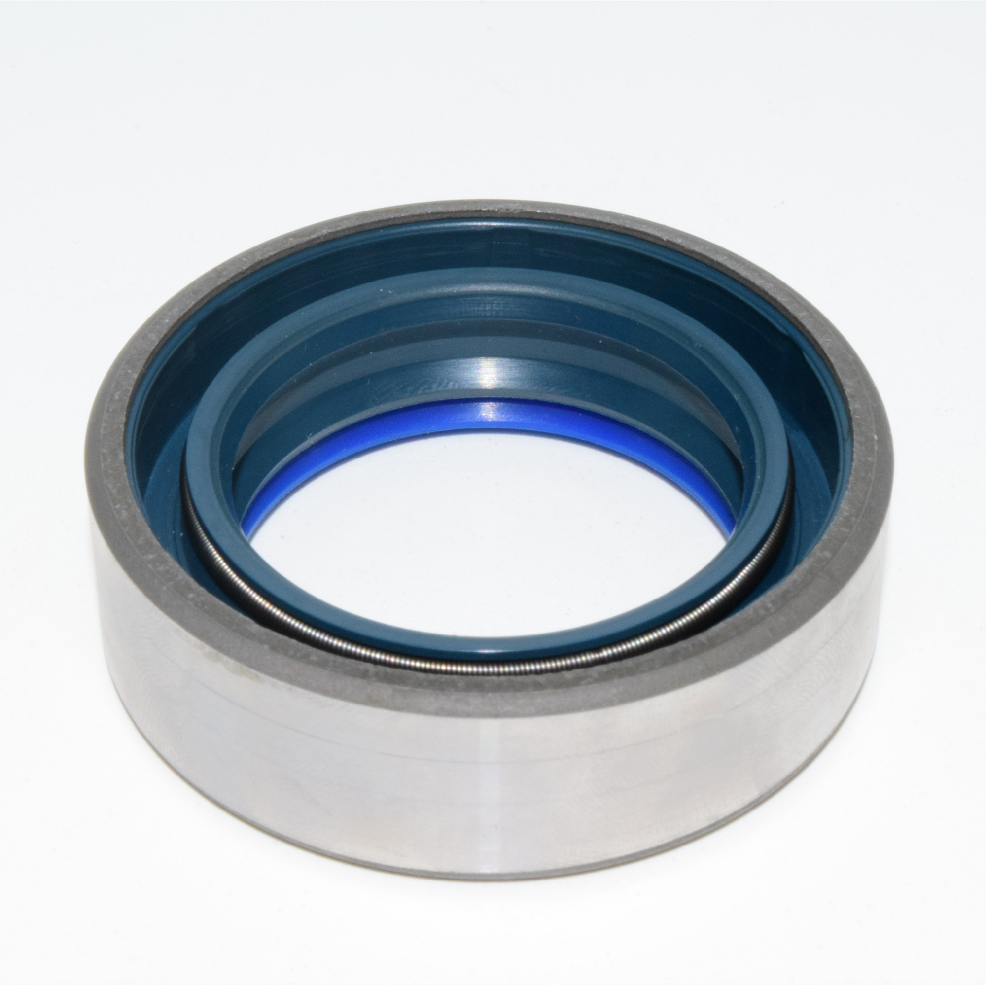High-Quality COMBI Shaft Seals – Preventing Oil Leaks