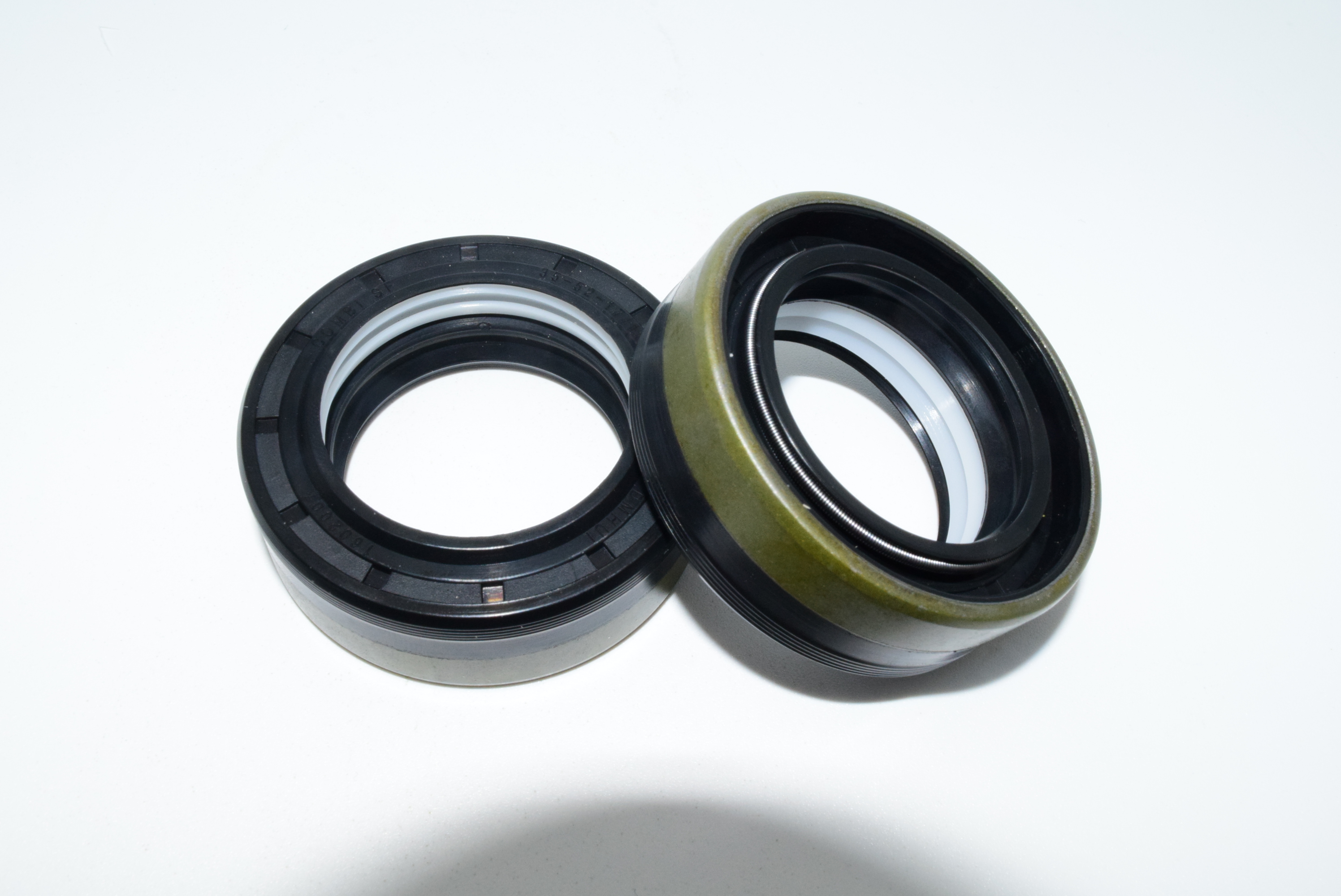 Oil Seal Advanced Sealing Excavator Bucket Pin High-Pressure Industrial Type