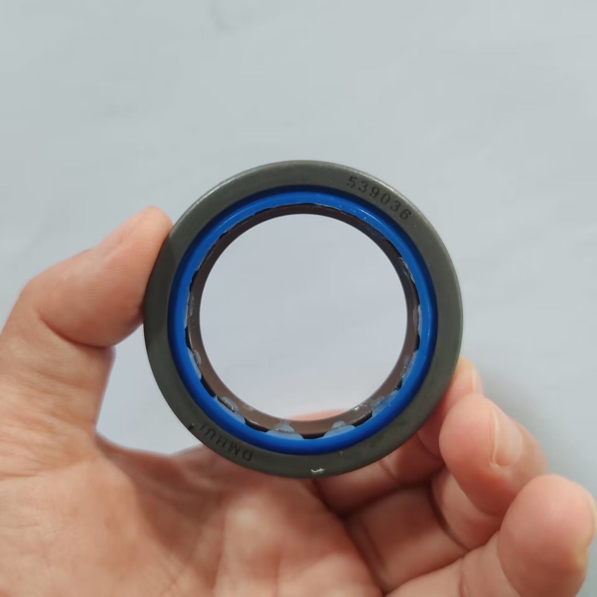 Mud-Repellent Agricultural Machinery Oil Seals for Wetland Paddy Field Harvesters