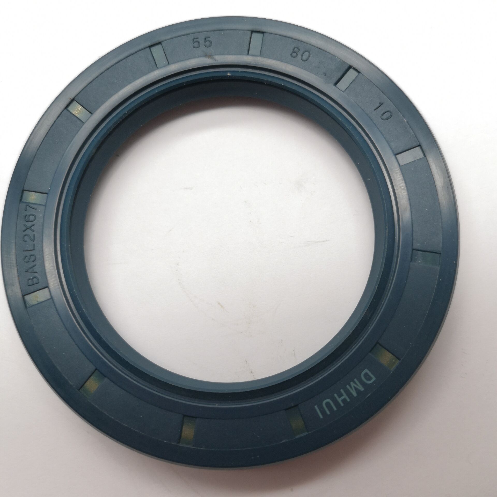 Replace Oil Seals Efficiently Before Harvest Season