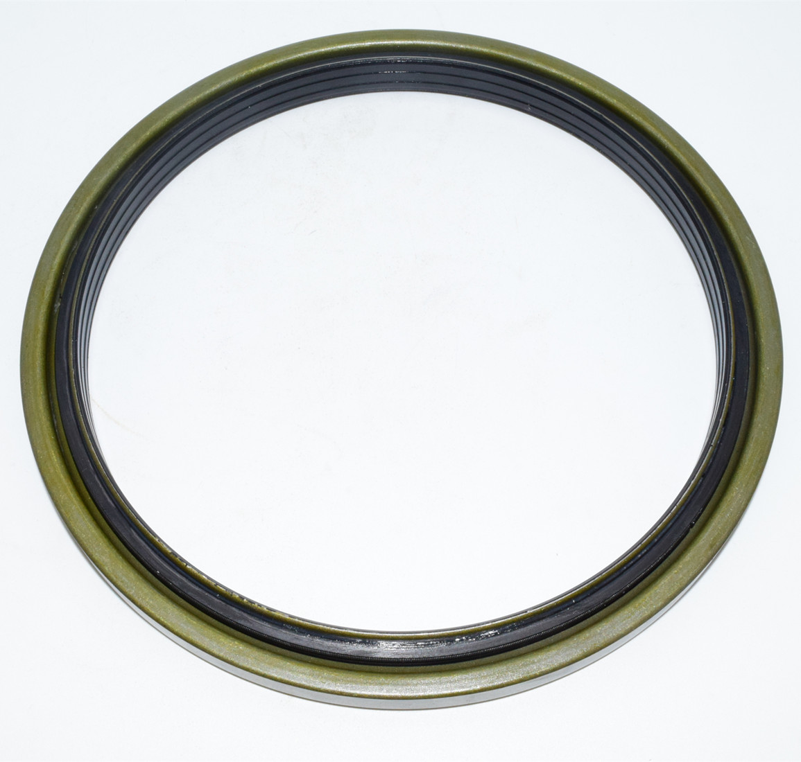 ProSeal Max: Multi-Layer Shaft Seals for Continuous Agricultural Workloads
