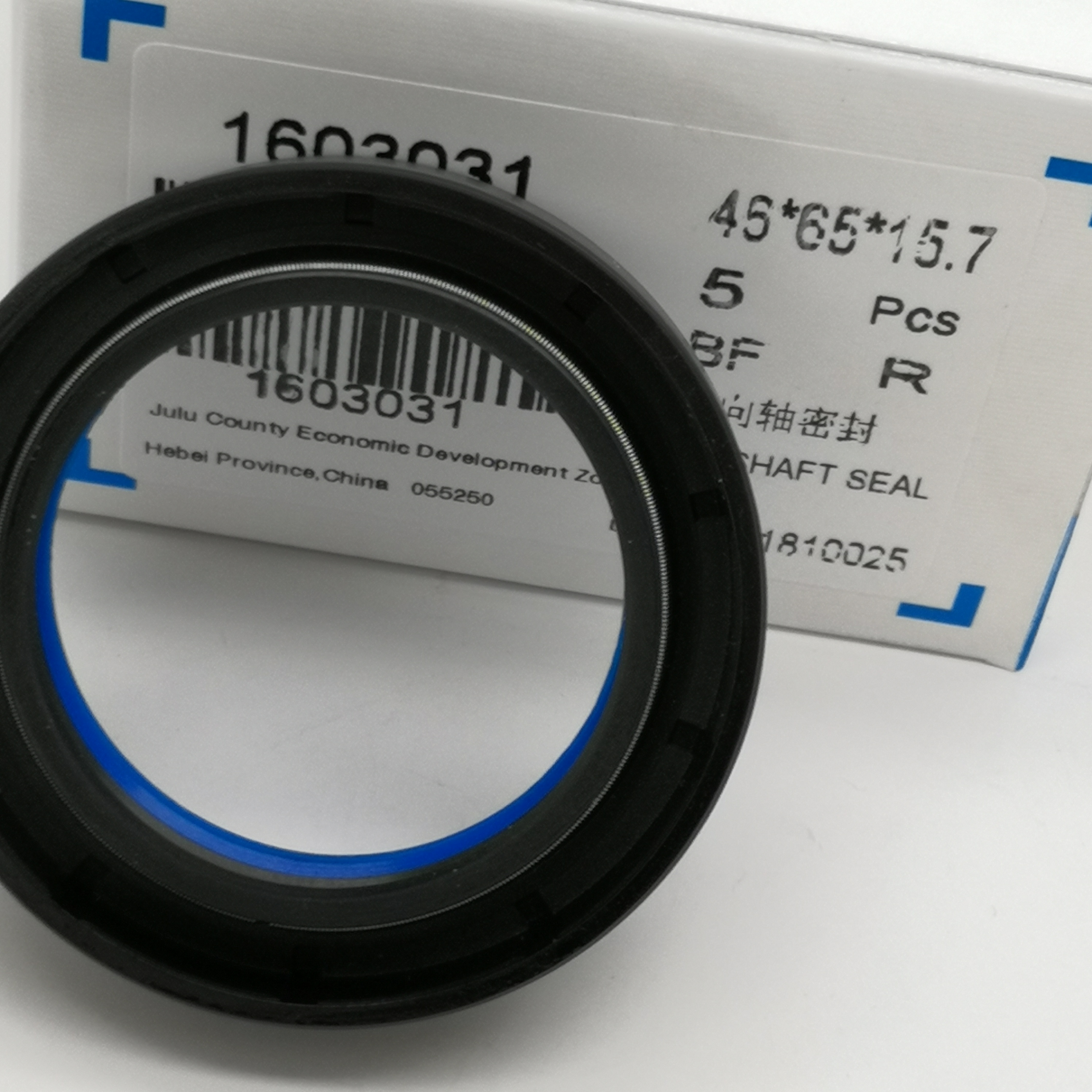 Low-Friction Agricultural Machinery Oil Seals for Tractor PTO Shaft Applications