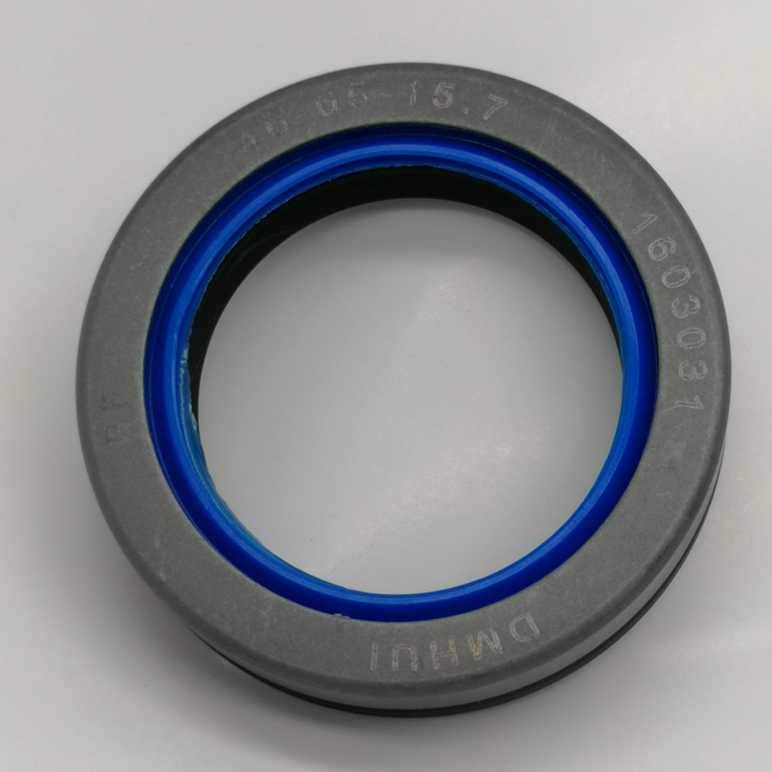 Low-Friction Agricultural Machinery Oil Seals for Tractor PTO Shaft Applications