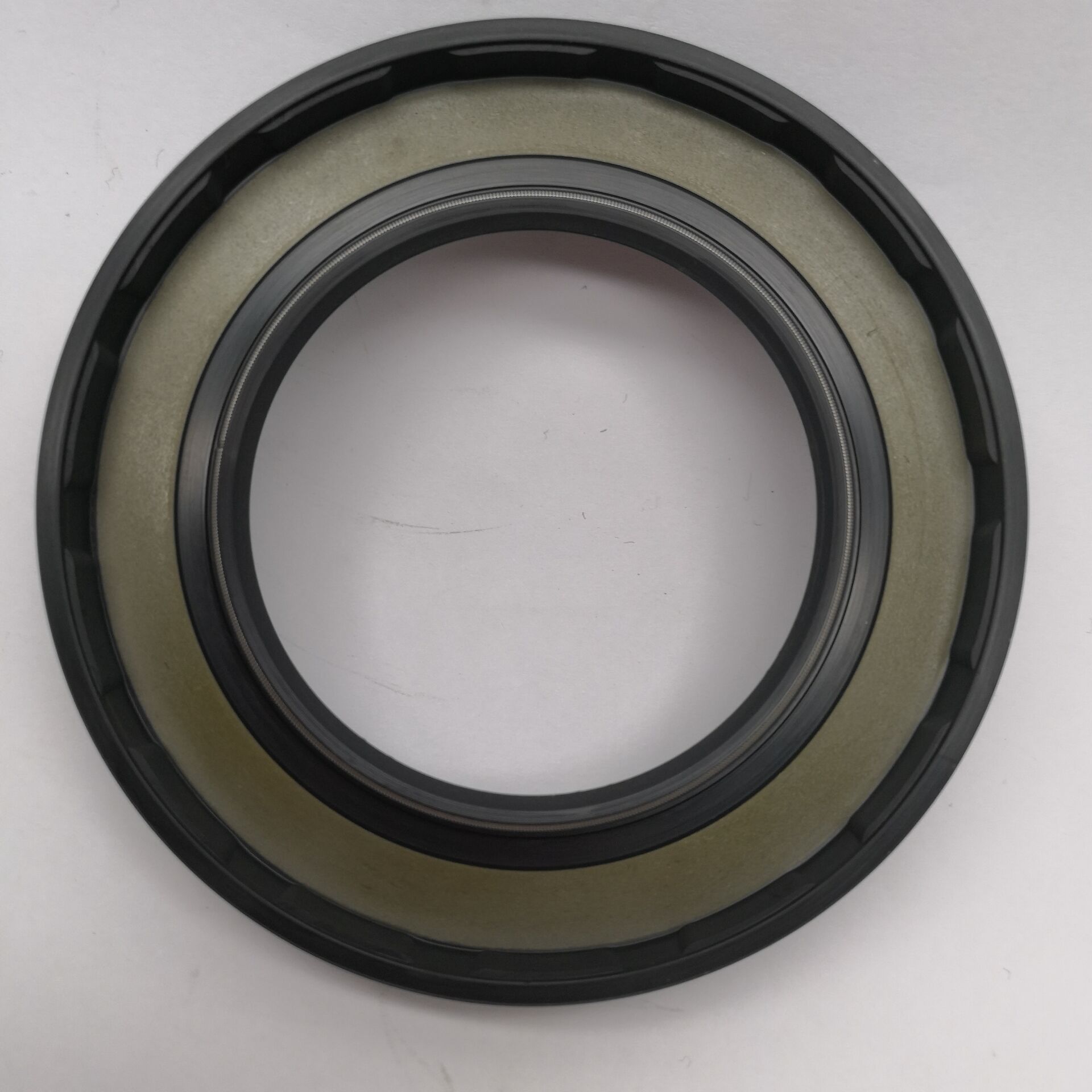 Dust-Tight Agricultural Machinery Oil Seals for Dryland Wheat Planter Rotary Components