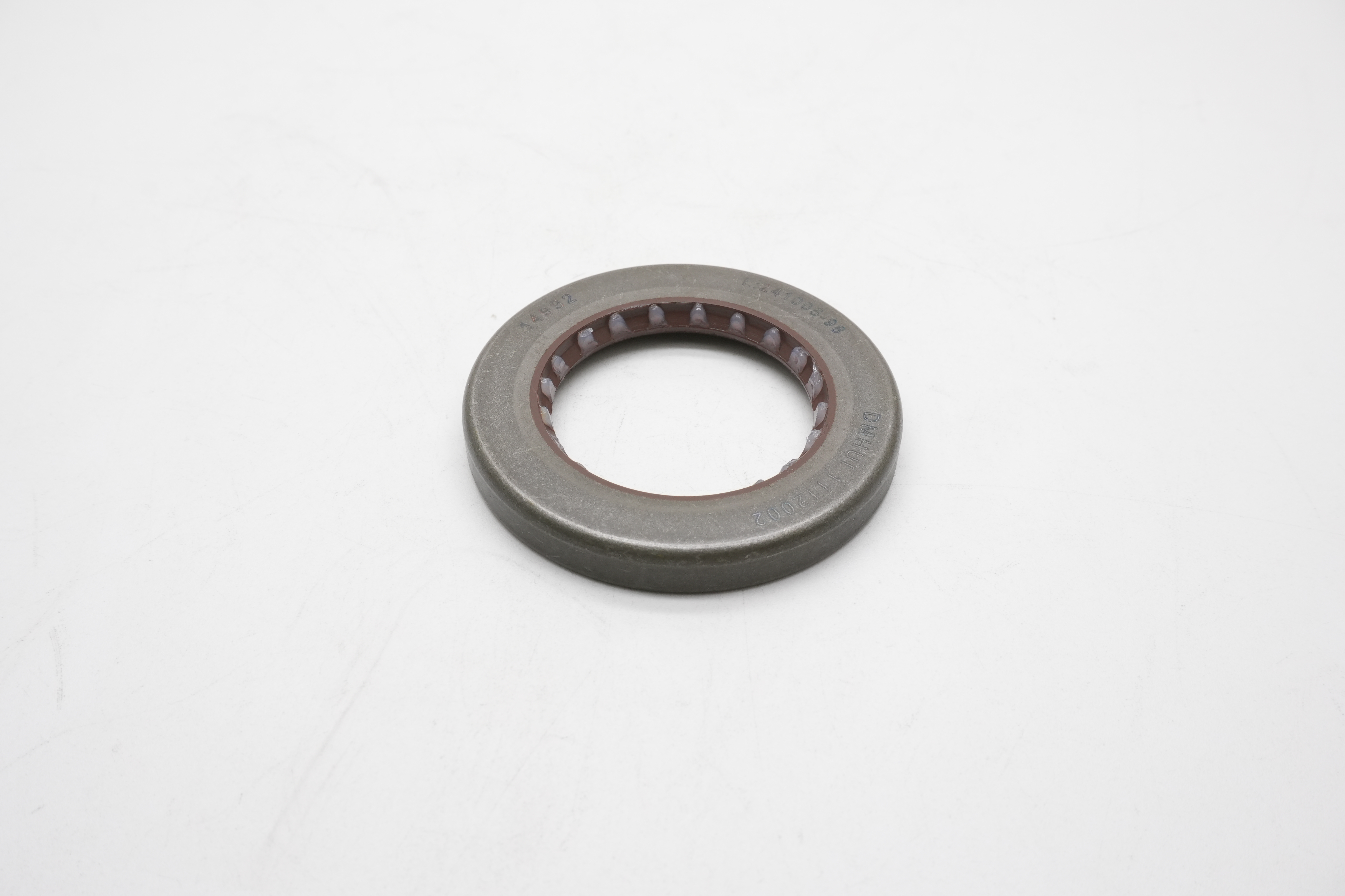 Heavy-Duty CR Seals: Metal Face & Rotary Shaft Seals for Construction Hydraulic Cylinders
