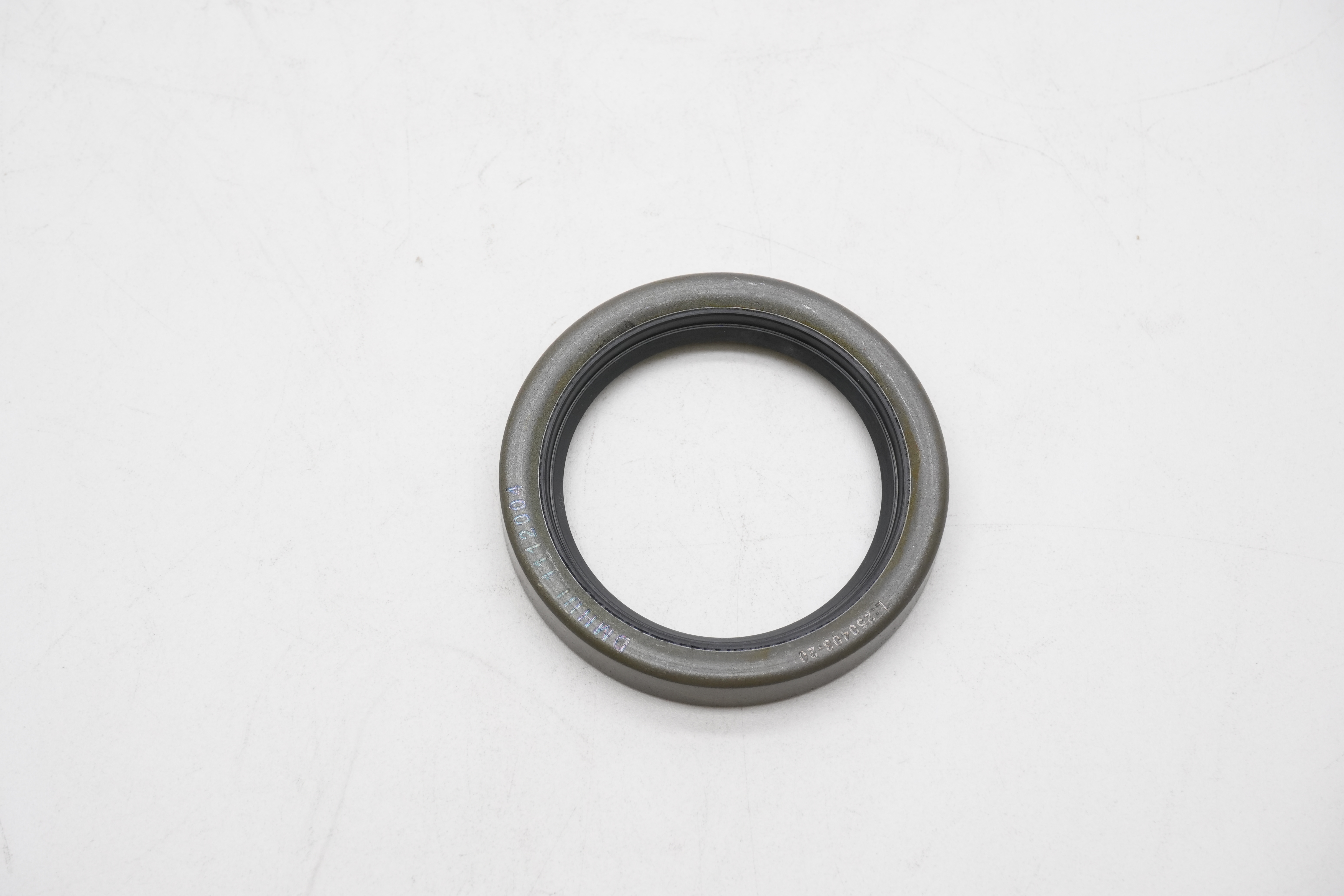 Hydraulic Equipment Rotary Shaft Seals | CR Seals for Industrial Sealing Needs