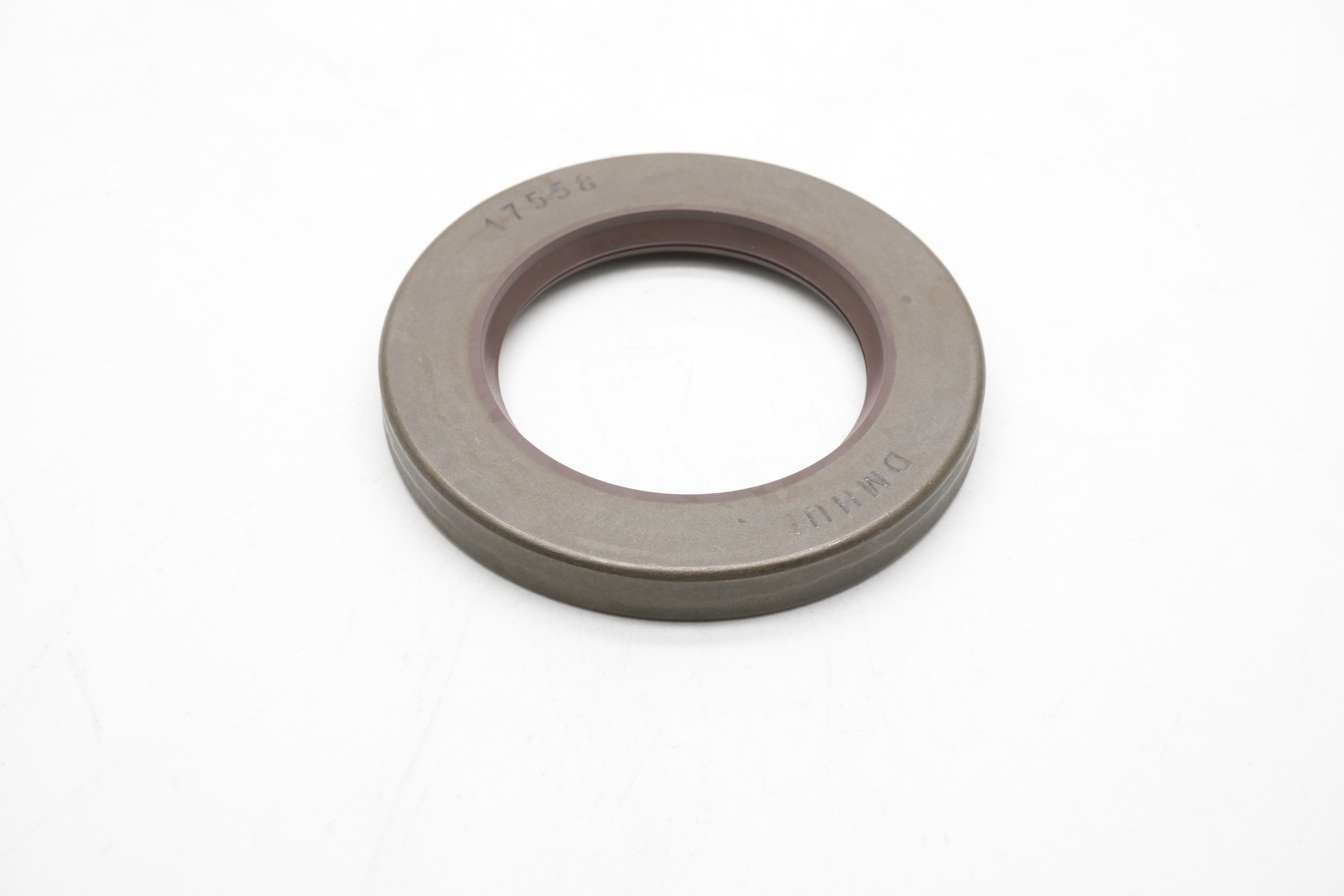 Industrial CR Seals for Hydraulic Systems | Axial and Rotary Shaft Reliability