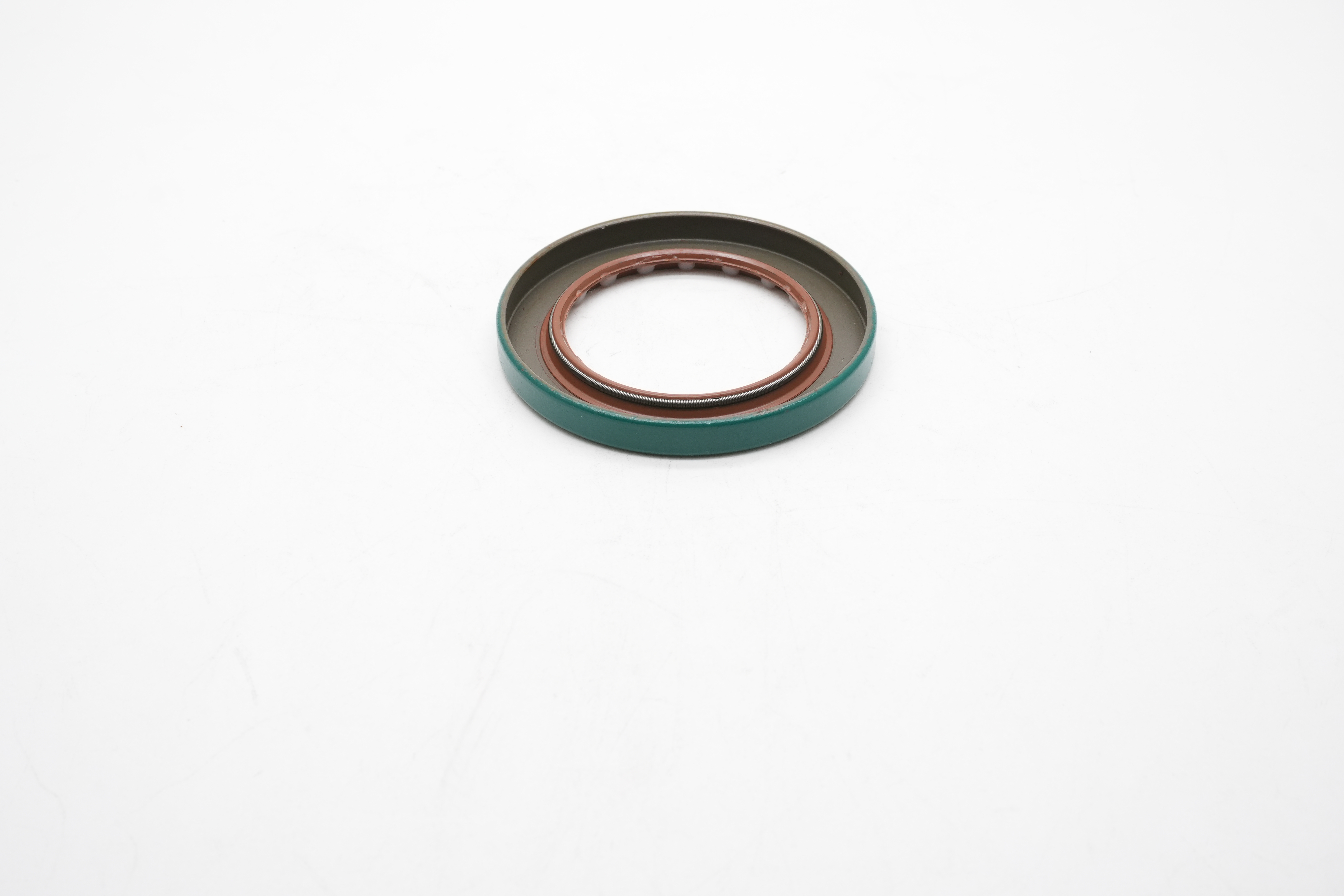 CR Seals’ Sealing Excellence: Axial & Metal Face Seals for Hydraulic Rotary Shafts