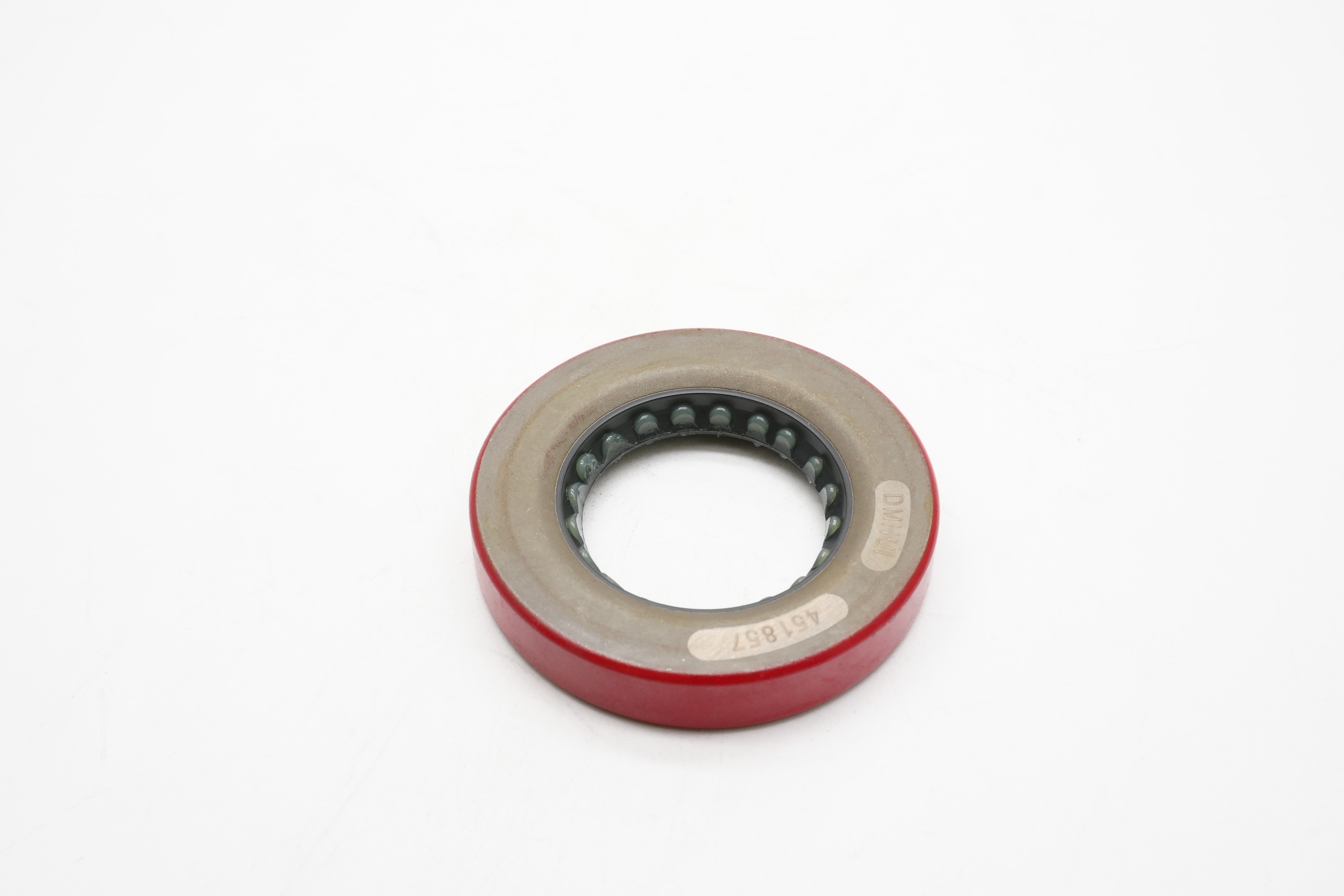 CR Seals’ Precision Seals: Hydraulic & Rotary Shaft Seals for Automated Packaging Line Axial Systems