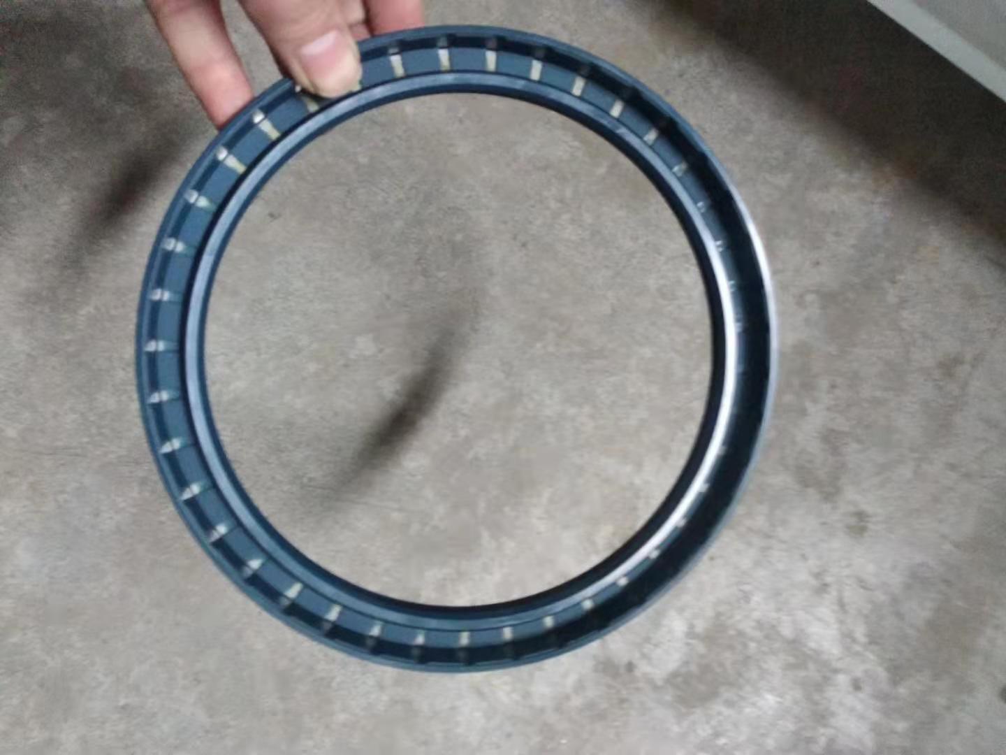 All-Weather Construction Machinery Oil Seals for Extreme Conditions