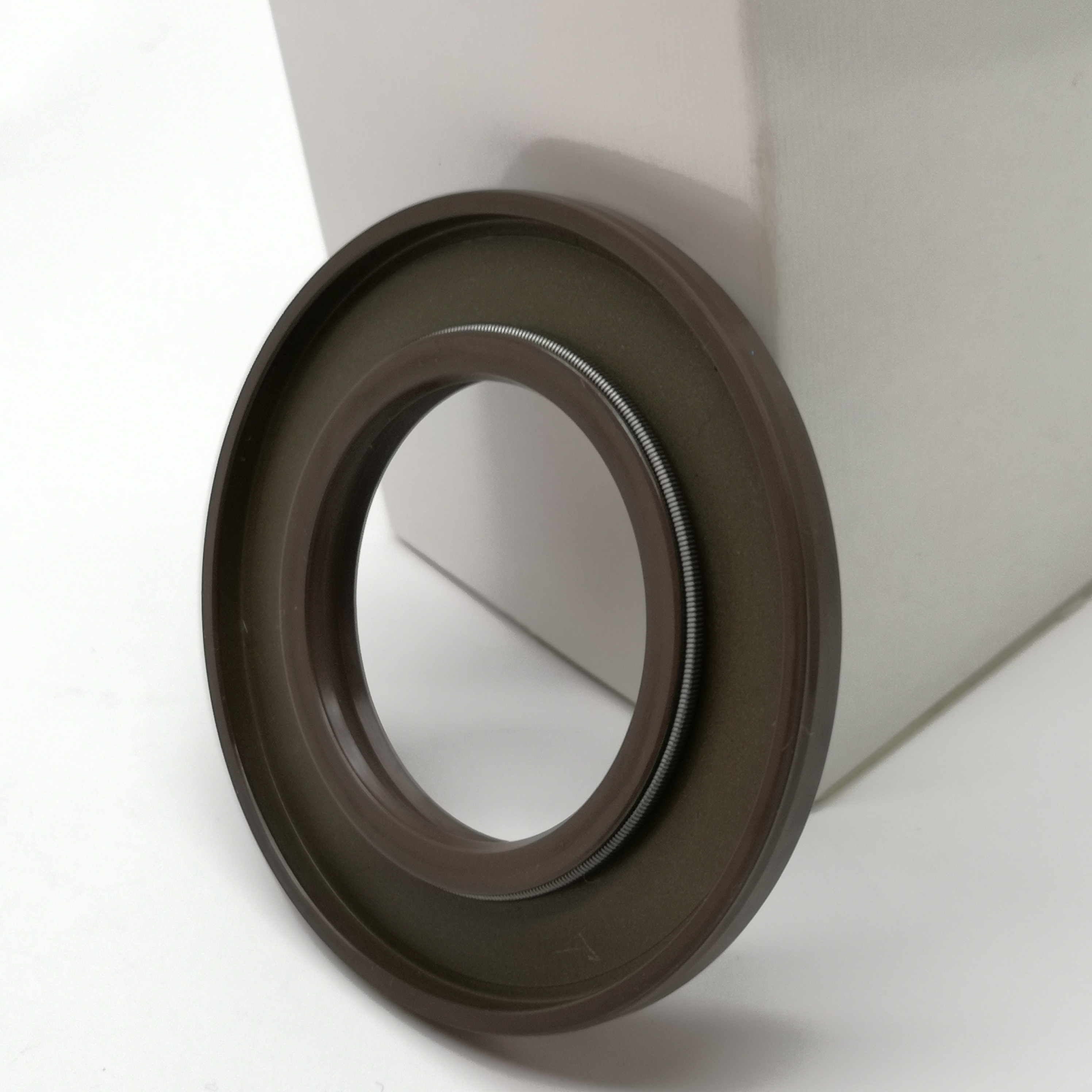 Excavator Hydraulic Pump Shaft Oil Seal: High-Pressure Wear Protection