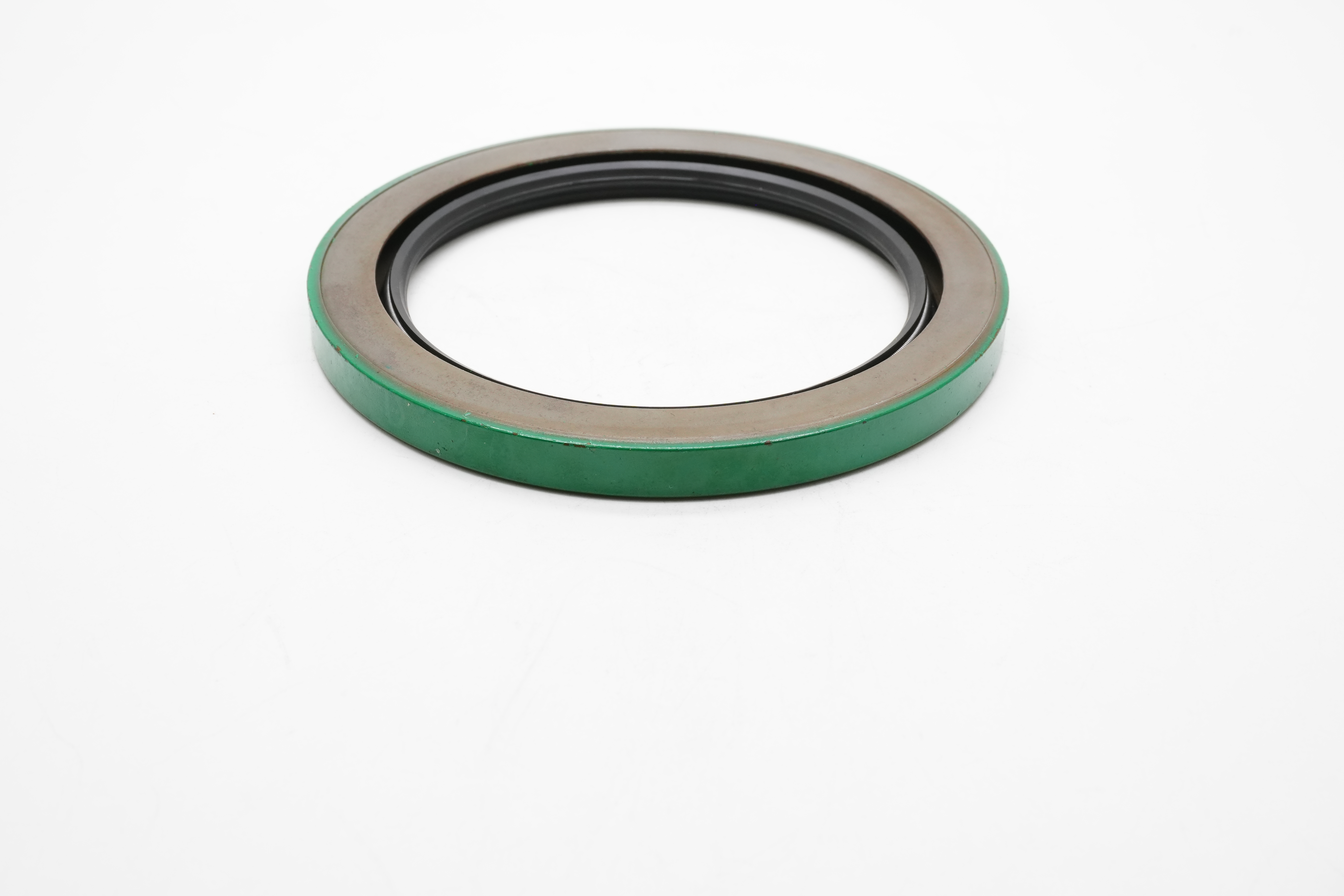 Heavy-Duty CR Seals: Axial & Rotary Shaft Seals for Construction Hydraulic Motors