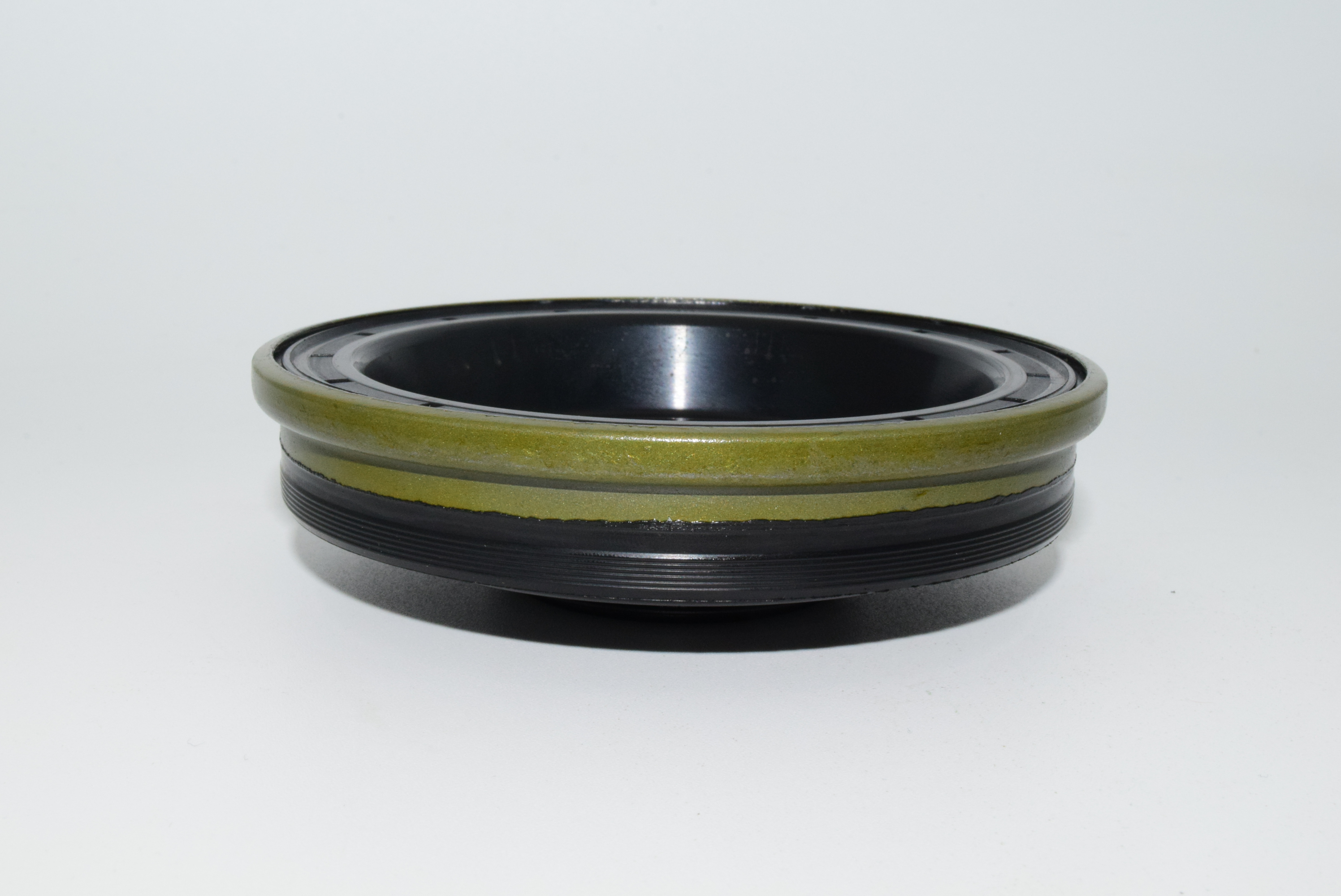 Forklift Radial Shaft Seal – Multi-Component COMBI for Reliable Sealing