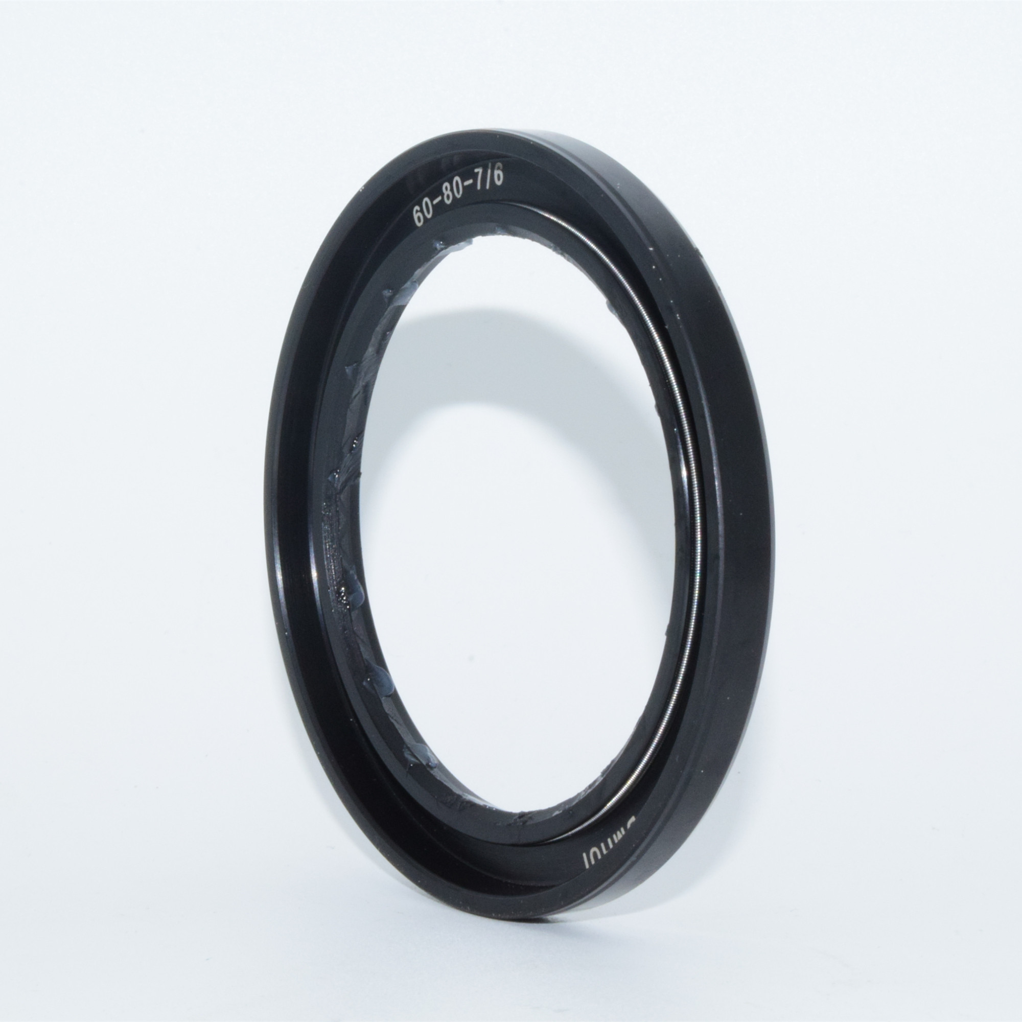 Excavator Oil Seals for Hydraulic Applications and Performance