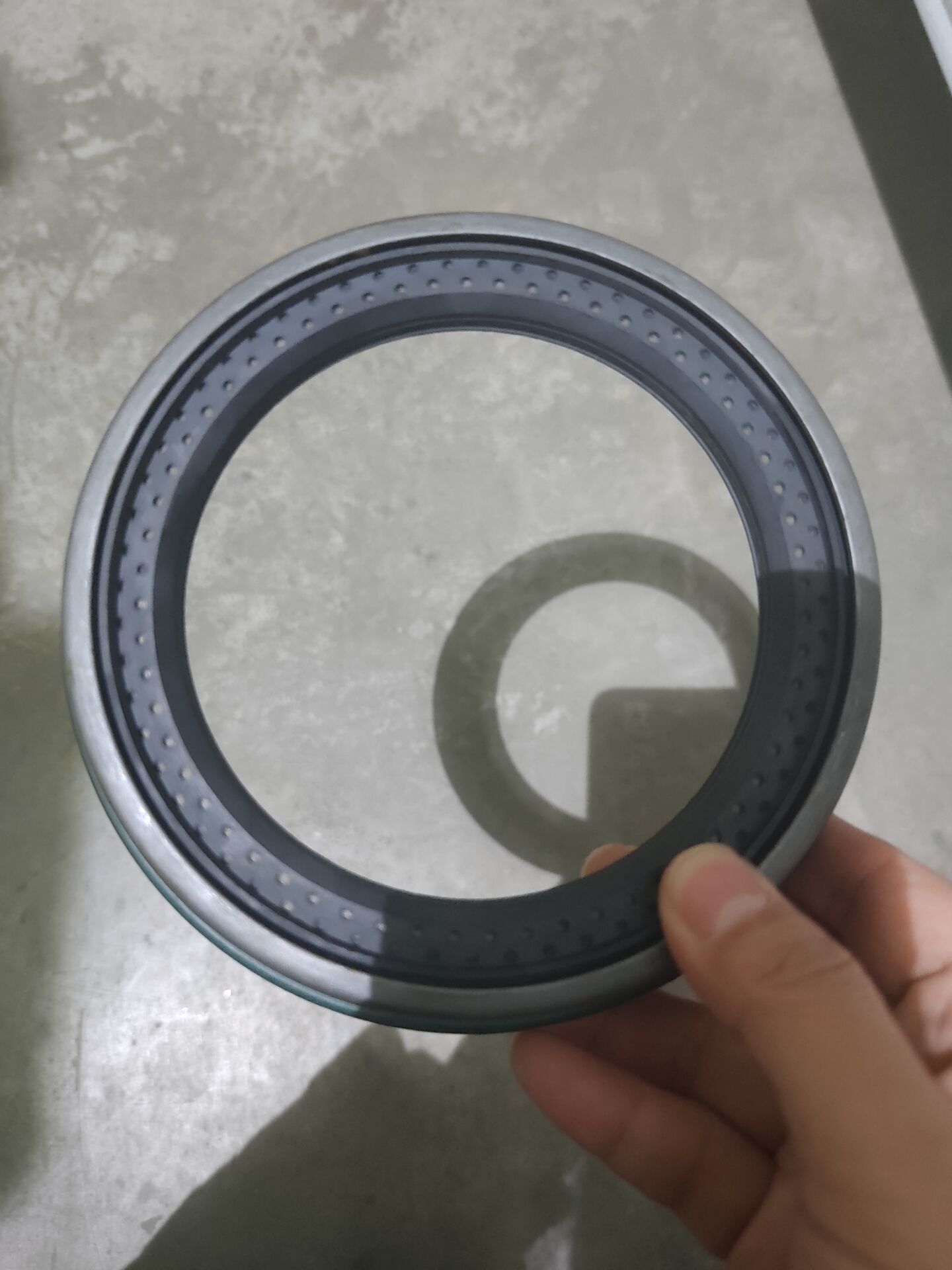 Durable Rubber Oil Seal for Agricultural Machinery Maintenance