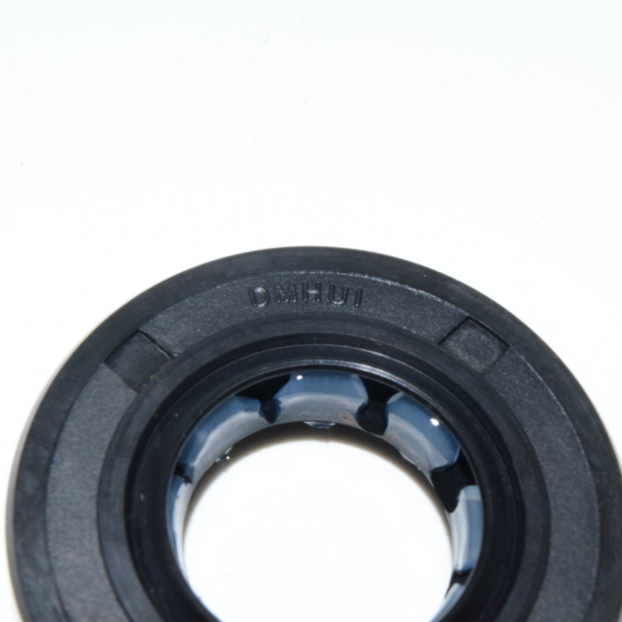 High Pressure Skeleton Rotary Shaft Oil Seal 17.145×34.925×7.62mm TCV Type for Hydraulic Pump 68133