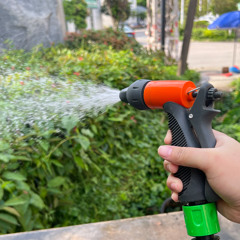 Hose Nozzle with Adjustable Pressure