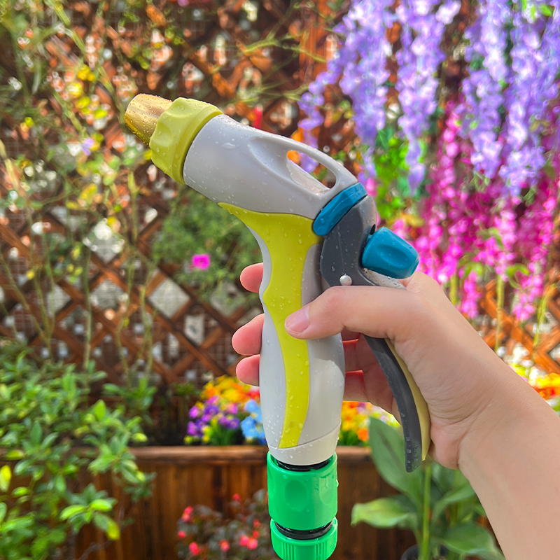 Water Spray Nozzle with Ergonomic Non-slip Handle, Brass Adjustable Jet for Garden and Car Wash